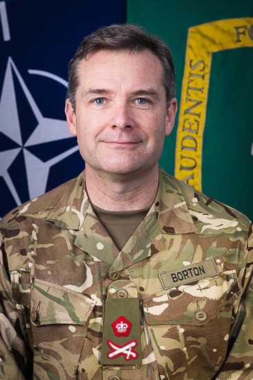 commander-8voOM1